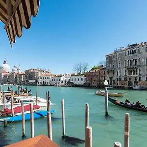 Casa Zucchi | Grand Canal Venice