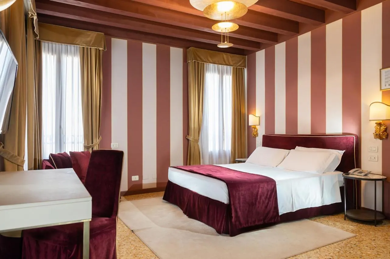 Hotel Tiziano Venice 3*,  Italy