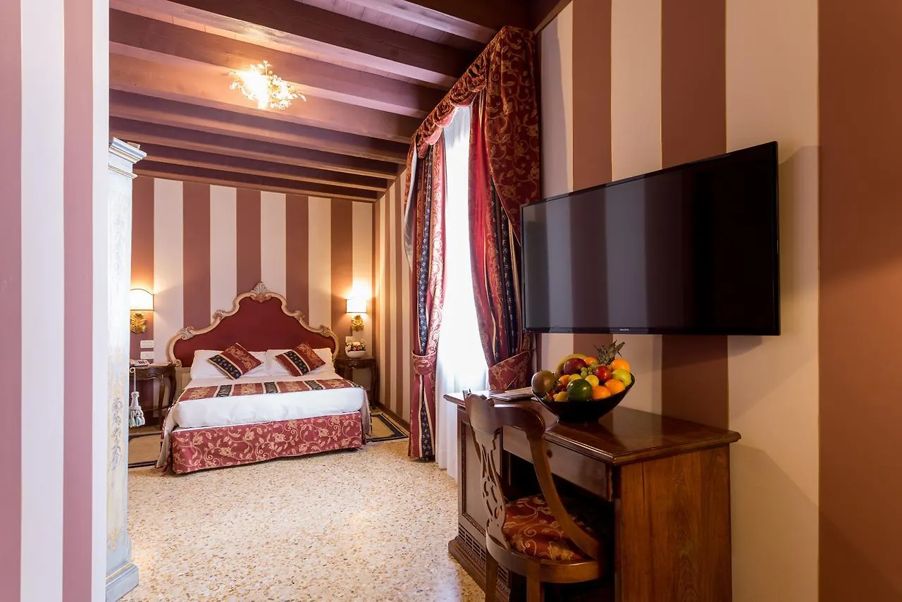 Hotel Tiziano Venice