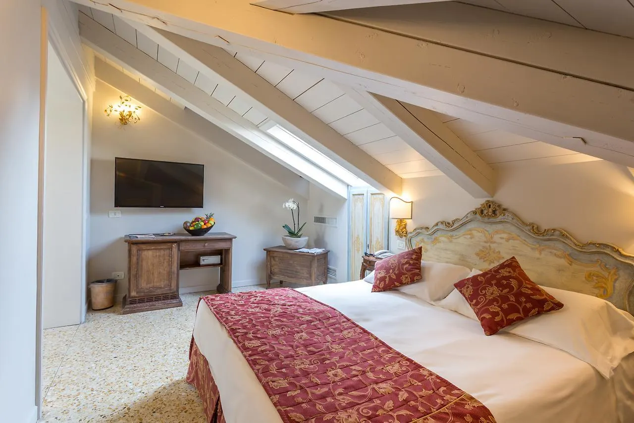 Hotel Tiziano Venice